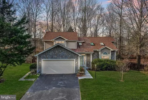 15414 Weldin Dr, Woodbridge, VA 22193