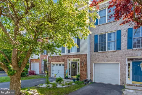 8915 Benchmark Ln, Bristow, VA 20136 photo 7