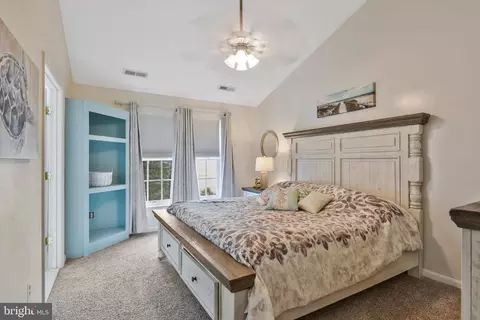 8915 Benchmark Ln, Bristow, VA 20136 photo 5