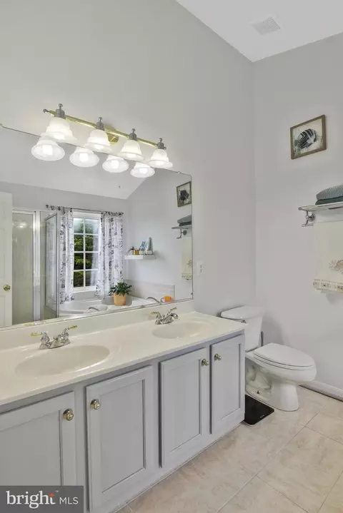8915 Benchmark Ln, Bristow, VA 20136 photo 20