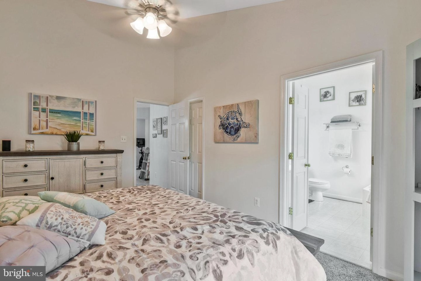 8915 Benchmark Ln, Bristow, VA 20136 photo 19