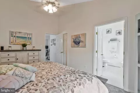 8915 Benchmark Ln, Bristow, VA 20136 photo 19