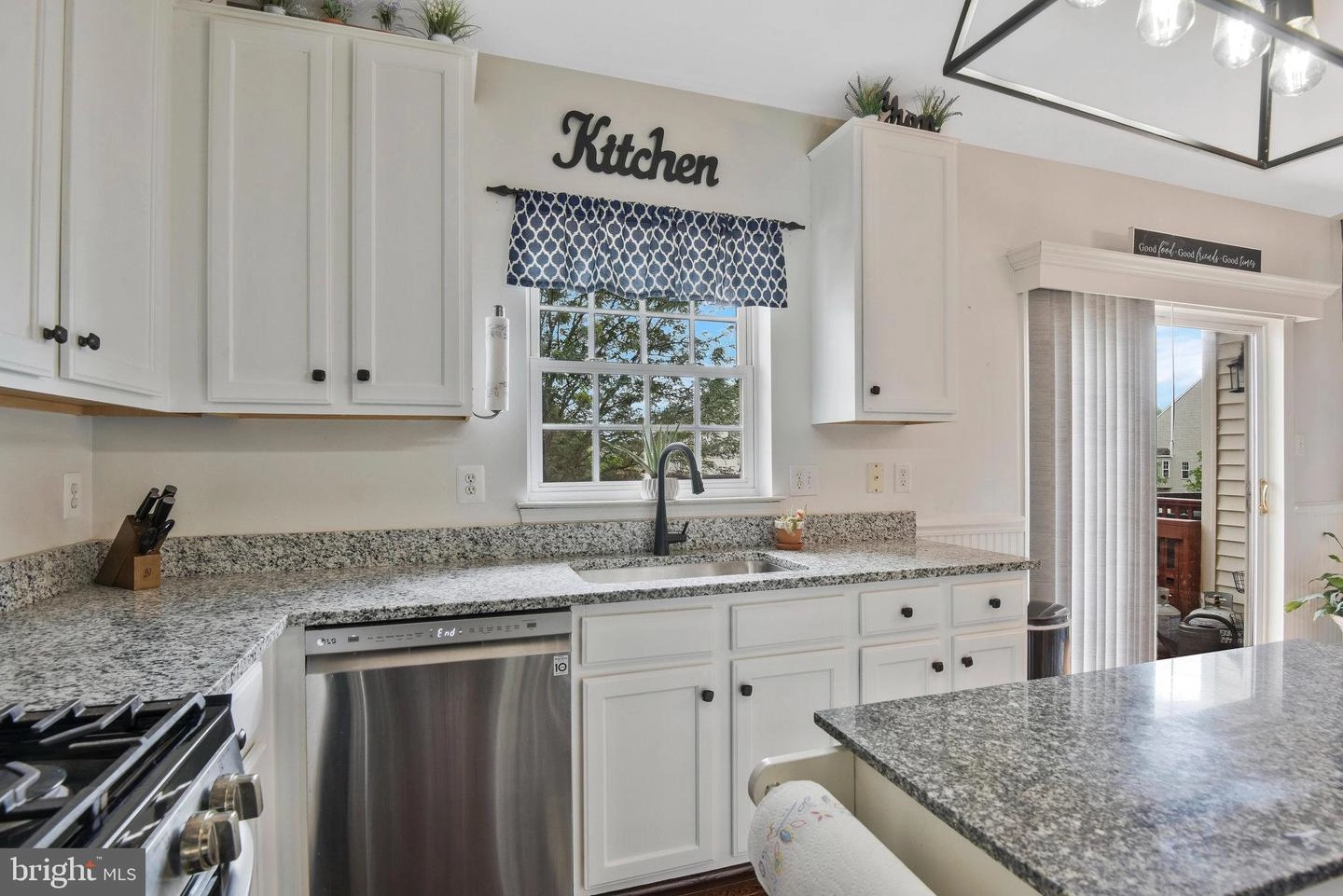8915 Benchmark Ln, Bristow, VA 20136 photo 17