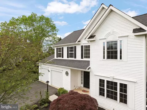 Exterior - 10313 Corryton Ct, Manassas, VA 20110 photo 3 of 9