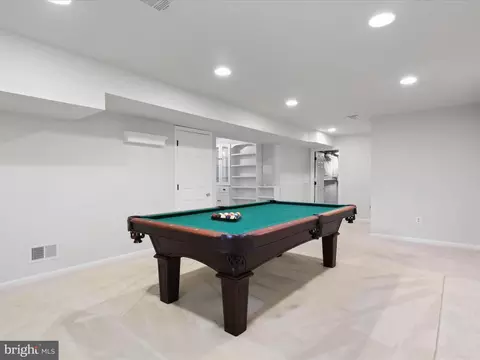 Living - 10313 Corryton Ct, Manassas, VA 20110 photo 4 of 4