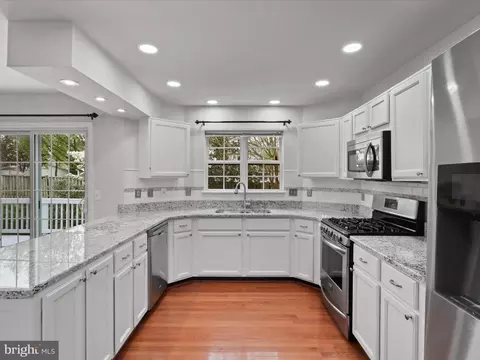 Kitchen - 10313 Corryton Ct, Manassas, VA 20110 photo 1 of 4