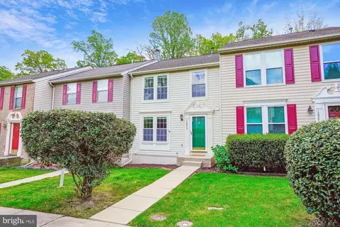 12979 Freestone Ct, Woodbridge, VA 22192
