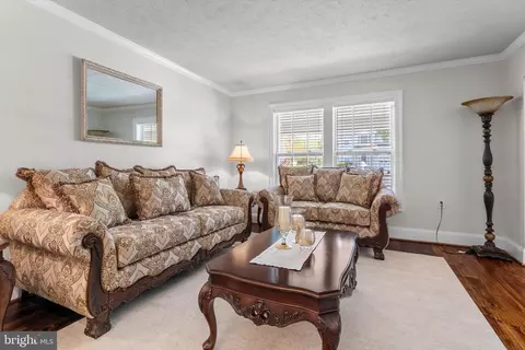 10491 Labrador Loop, Manassas, VA 20112 photo 4