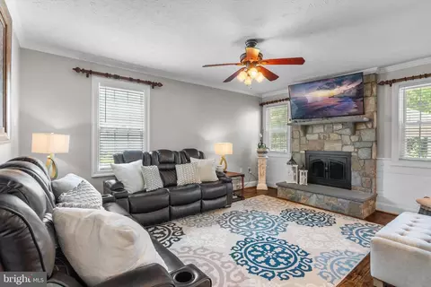 10491 Labrador Loop, Manassas, VA 20112 photo 9