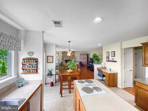 9842 Upper Mill Loop, Bristow, VA 20136 photo 23