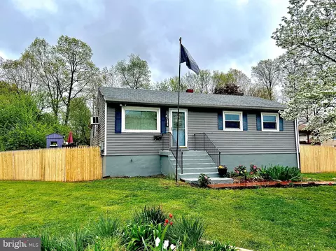 8101 Mace Ct, Manassas, VA 20111