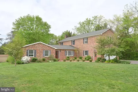 9757 Moor Green Dr, Manassas, VA 20112