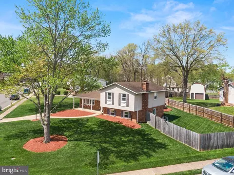 9608 Bonair Dr, Manassas, VA 20109