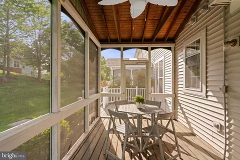 Exterior - 6922 Broadleaf Ter, Gainesville, VA 20155 photo 5 of 9