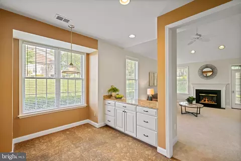 Entry Way - 6922 Broadleaf Ter, Gainesville, VA 20155 photo 3 of 4