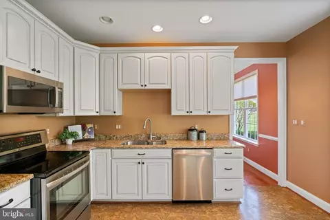 Kitchen - 6922 Broadleaf Ter, Gainesville, VA 20155 photo 1 of 3