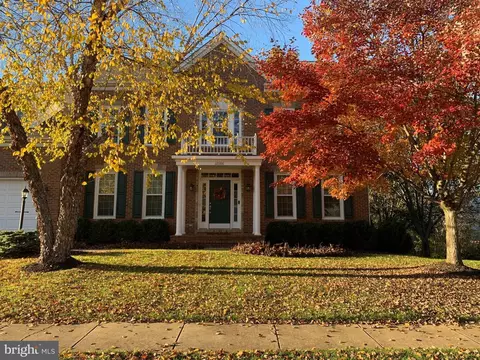 12606 Garry Glen Dr, Bristow, VA 20136