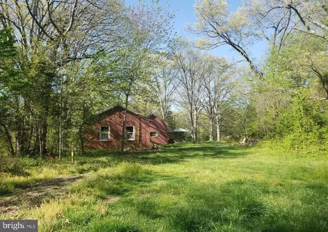 6408 Catharpin Rd, Gainesville, VA 20155
