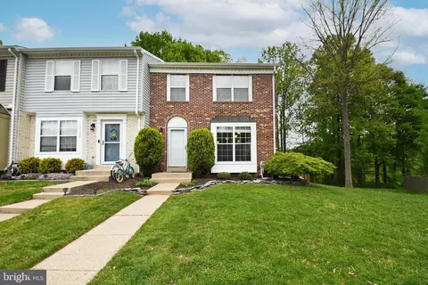 6148 Trident Ln, Woodbridge, VA 22193