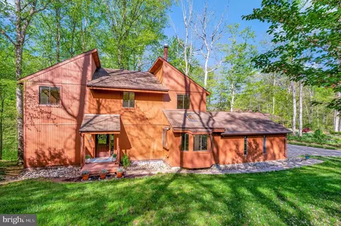 6171 Occoquan Forest Dr, Manassas, VA 20112