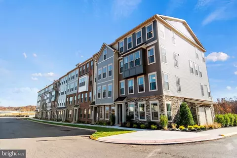 807 Ambrose Ln # A, Manassas Park, VA 20111