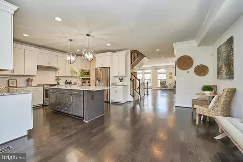 Kitchen - 7940 Turtle Creek Cir, Gainesville, VA 20155 photo 2 of 5