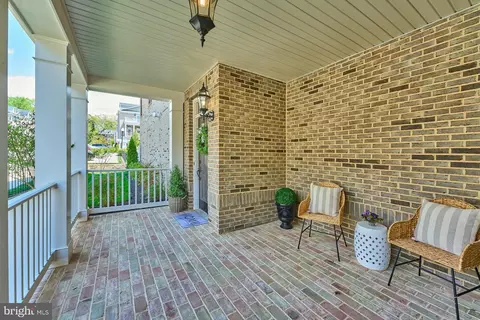 Exterior - 7940 Turtle Creek Cir, Gainesville, VA 20155 photo 5 of 14
