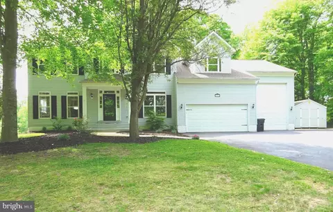 6601 Deep Hollow Ln, Manassas, VA 20112