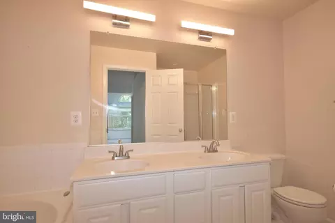 Bath - 12332 Darton Woods Loop, Bristow, VA 20136 photo 1 of 1