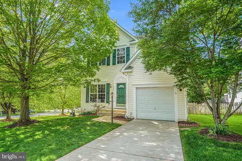 5501 Corbin Hall Ln, Manassas, VA 20112