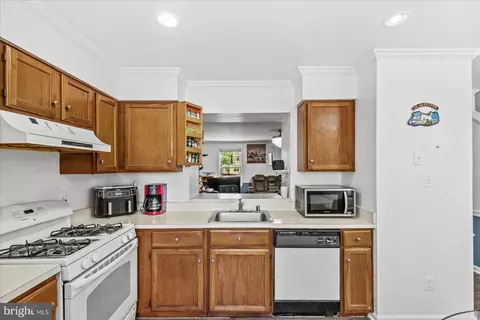 Kitchen - 8637 Centerton Ln, Manassas, VA 20111 photo 2 of 2