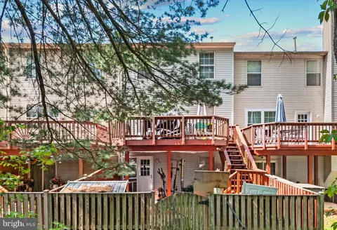 Exterior - 8637 Centerton Ln, Manassas, VA 20111 photo 5 of 7