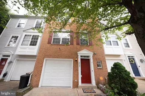 2705 Brier Pond Cir, Woodbridge, VA 22191