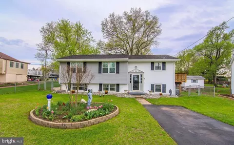 9653 Macgregor Ct, Manassas, VA 20110 photo 1