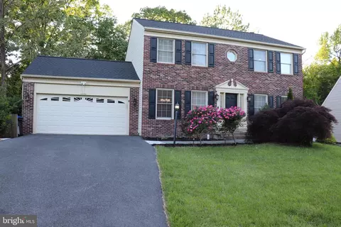 16120 Kennedy St, Woodbridge, VA 22191