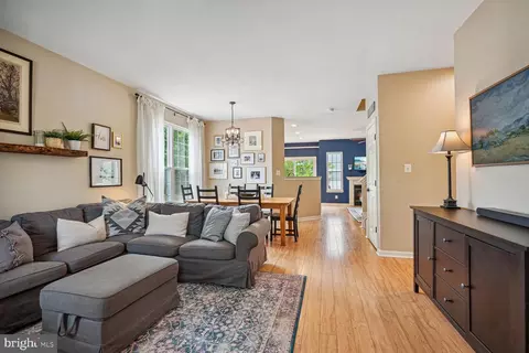 5573 Hobsons Choice Loop, Manassas, VA 20112 photo 4