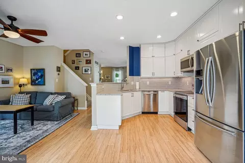 5573 Hobsons Choice Loop, Manassas, VA 20112 photo 8