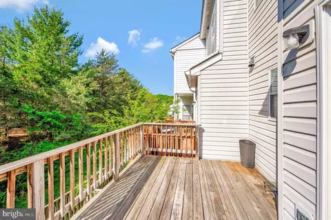 4146 Ashmere Cir, Dumfries, VA 22025 photo 8