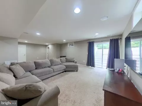18204 Jillian Ln, Triangle, VA 22172 photo 34
