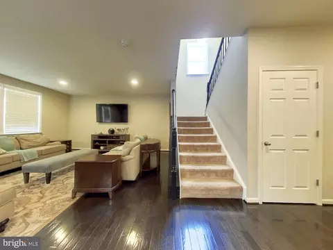 18204 Jillian Ln, Triangle, VA 22172 photo 9