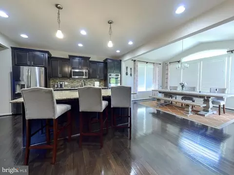 18204 Jillian Ln, Triangle, VA 22172 photo 13