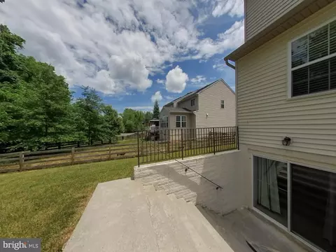 18204 Jillian Ln, Triangle, VA 22172 photo 40