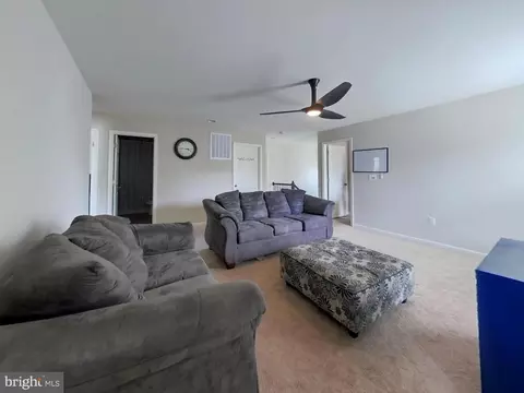 18204 Jillian Ln, Triangle, VA 22172 photo 21