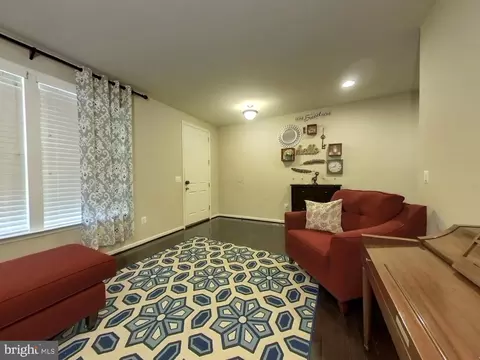 18204 Jillian Ln, Triangle, VA 22172 photo 7