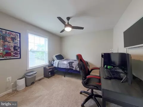 18204 Jillian Ln, Triangle, VA 22172 photo 31