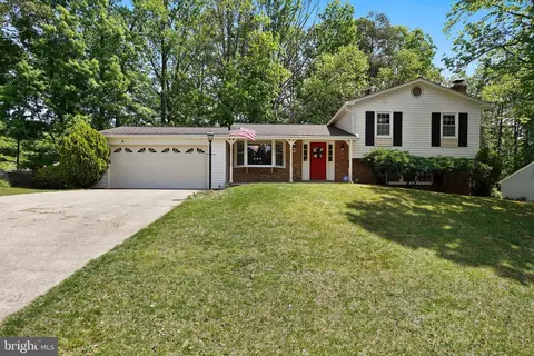 12505 Hedges Run Dr, Woodbridge, VA 22192