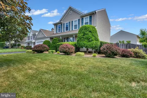 5431 Lomax Way, Woodbridge, VA 22193
