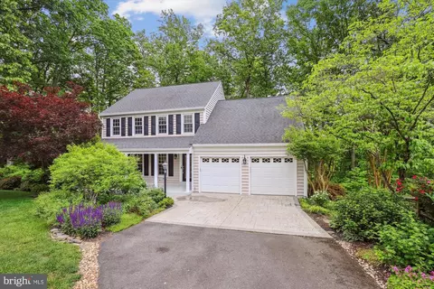 15539 Barrington Pl, Dumfries, VA 22025