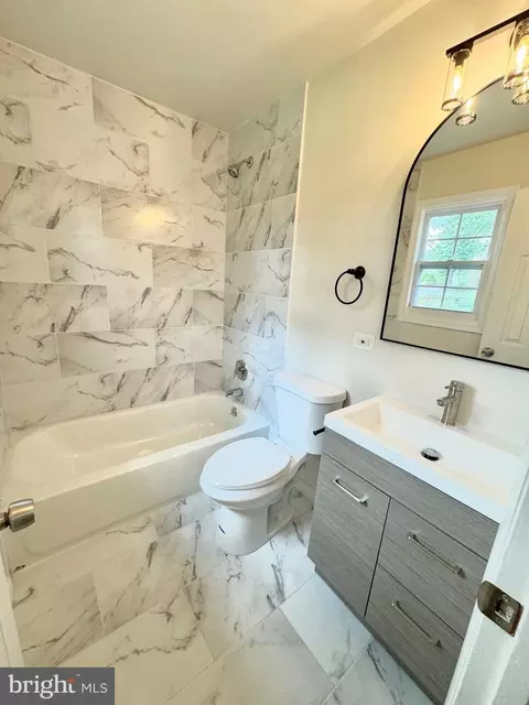 8002 Clifton St, Manassas, VA 20109 photo 9