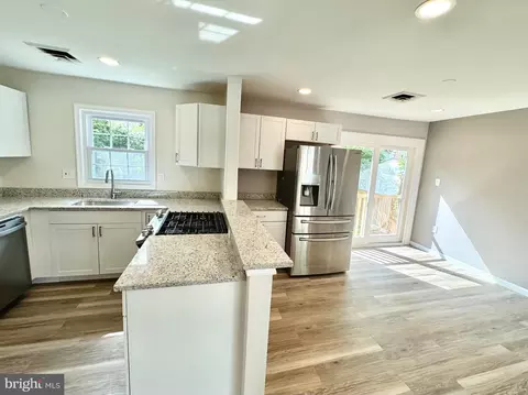 8002 Clifton St, Manassas, VA 20109 photo 5
